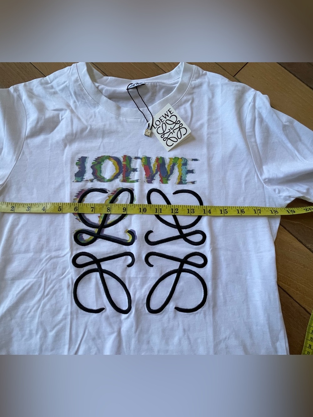 Loewe Glitch Anagram Logo White T-Shirt Size M NWT - Picture 7 of 11